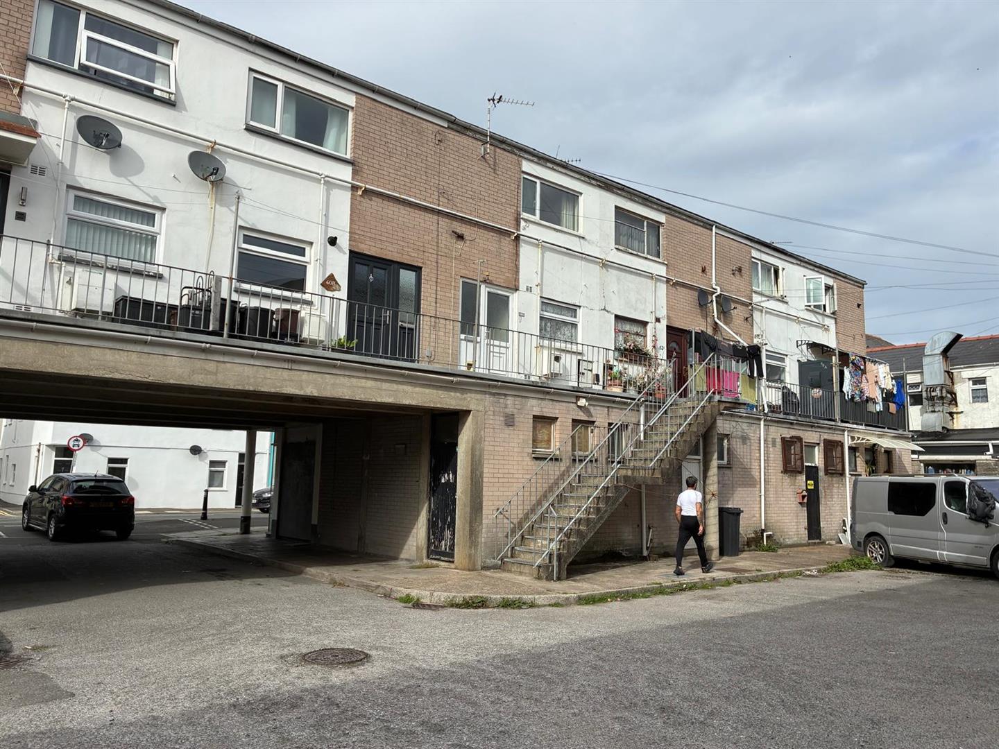 56-66 New Road, Porthcawl, Bridgend, CF36 5DG